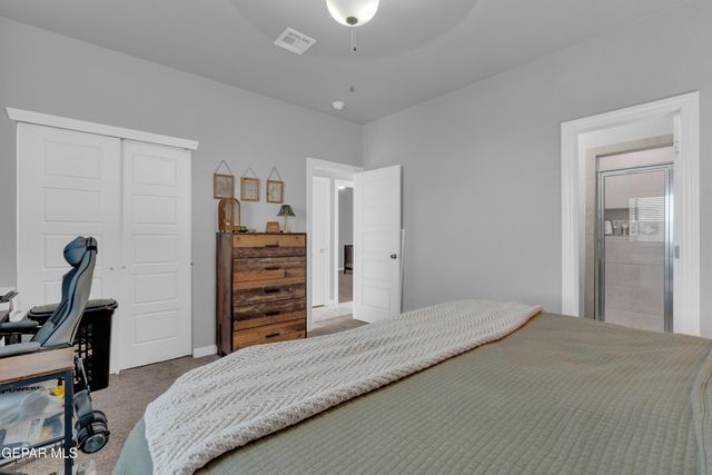 11352 Hidalgo Drive, Socorro, TX 79927