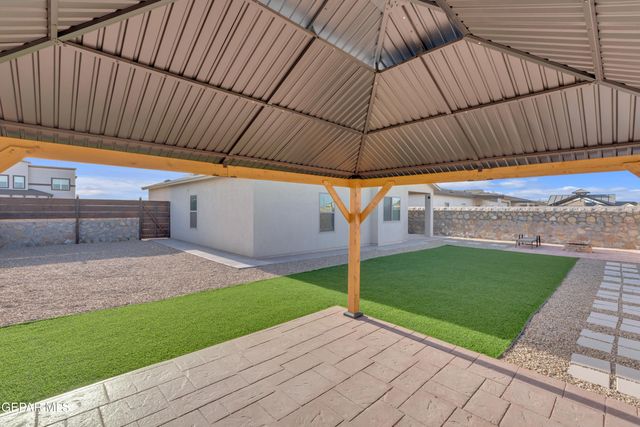 11352 Hidalgo Drive, Socorro, TX 79927