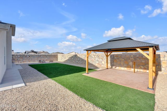 11352 Hidalgo Drive, Socorro, TX 79927