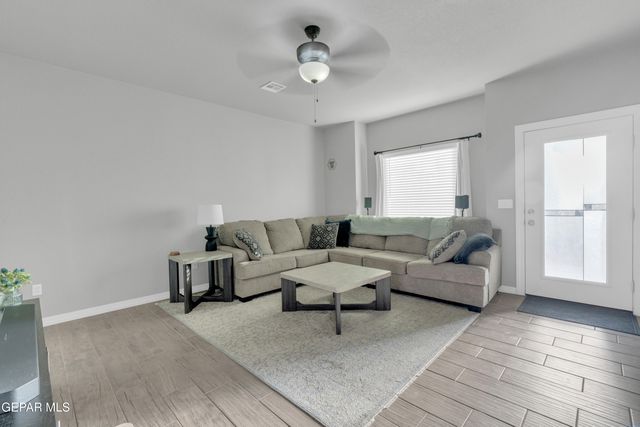 11352 Hidalgo Drive, Socorro, TX 79927