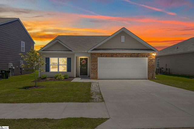 732 Wolverine Lane, Woodruff, SC 29388