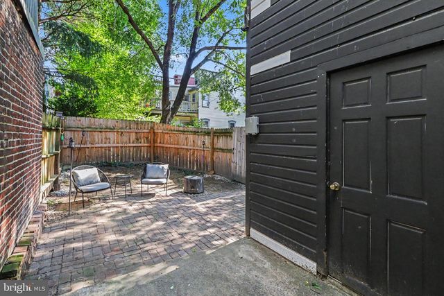 405 BOAS ST, Harrisburg, PA 17102