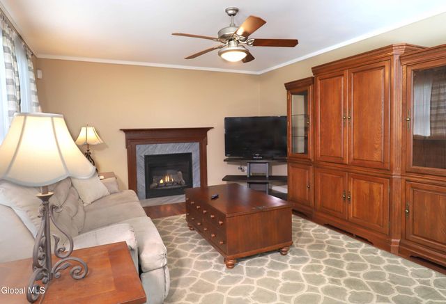 511 Tony Drive, Rotterdam, NY 12306