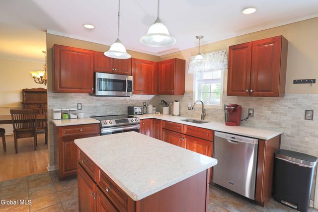 511 Tony Drive, Rotterdam, NY 12306