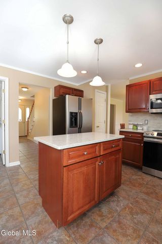 511 Tony Drive, Rotterdam, NY 12306