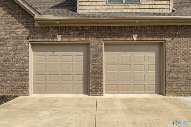 15153 Hobbs Road, Athens, AL 35614