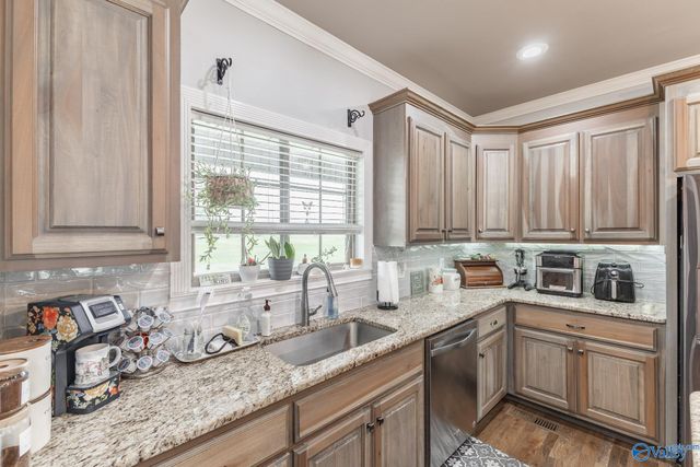 15153 Hobbs Road, Athens, AL 35614