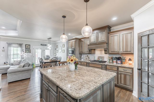 15153 Hobbs Road, Athens, AL 35614