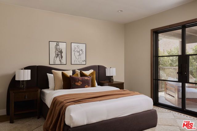 6255 Del Valle Drive, Los Angeles, CA 90048