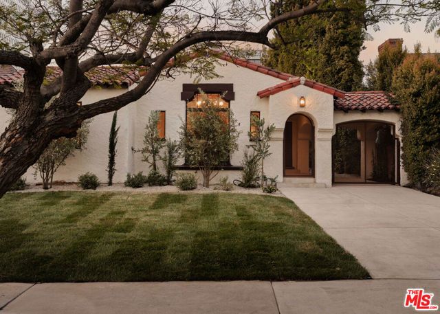 6255 Del Valle Drive, Los Angeles, CA 90048