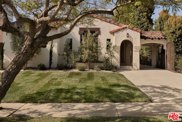 6255 Del Valle Drive, Los Angeles, CA 90048