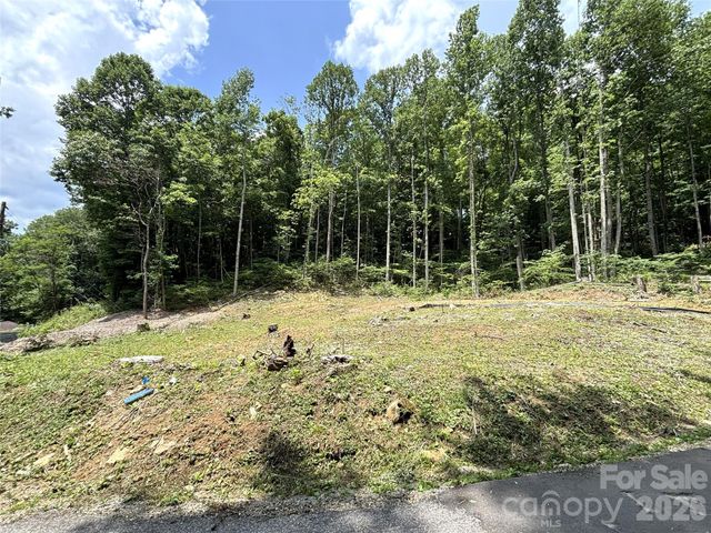 21 Club Crest Drive, Maggie Valley, NC 28751