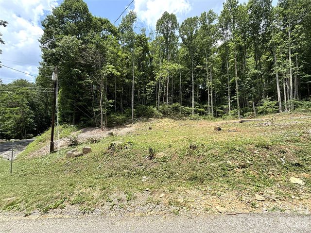 21 Club Crest Drive, Maggie Valley, NC 28751
