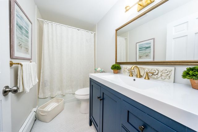 99 Old Post Road, Centerville, MA 02632