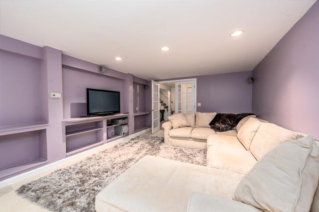 99 Old Post Road, Centerville, MA 02632
