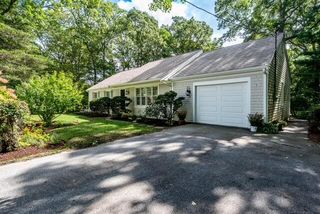 99 Old Post Road, Centerville, MA 02632