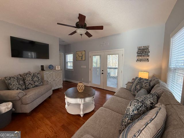 49 Currahee Point, Toccoa, GA 30577