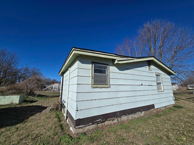 624 S Ozark Avenue, Trumann, AR 72472