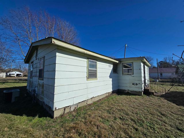 624 S Ozark Avenue, Trumann, AR 72472