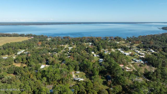 106 LAR Lane, Crescent City, FL 32112