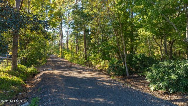 106 LAR Lane, Crescent City, FL 32112