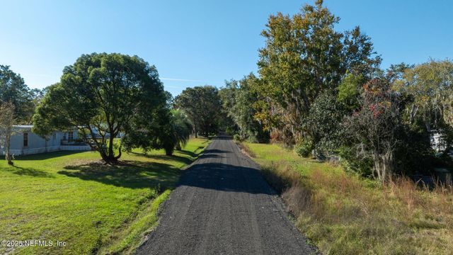 106 LAR Lane, Crescent City, FL 32112