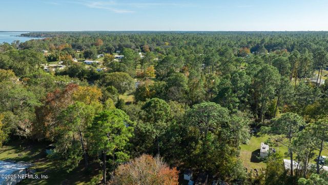 106 LAR Lane, Crescent City, FL 32112