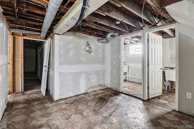 5719 Haverhill Street, Detroit, MI 48224