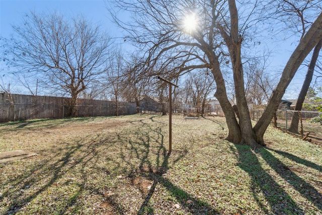 804 W Main Street, Edmond, OK 73003