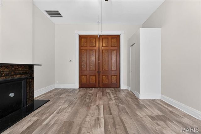 2416 S 13th Street A, St Louis, MO 63104