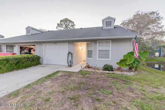 11060 WANDERING OAKS Drive, Jacksonville, FL 32257