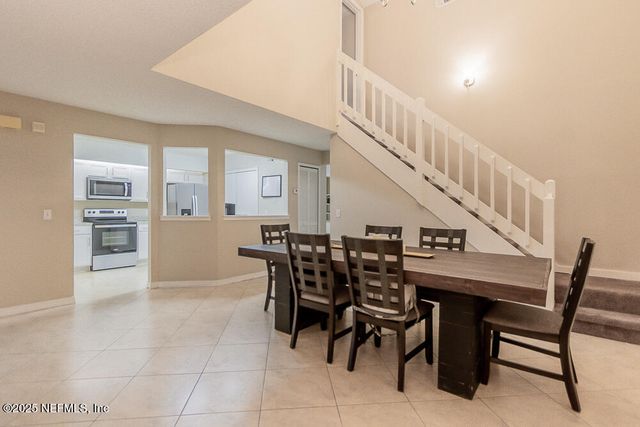 11060 WANDERING OAKS Drive, Jacksonville, FL 32257