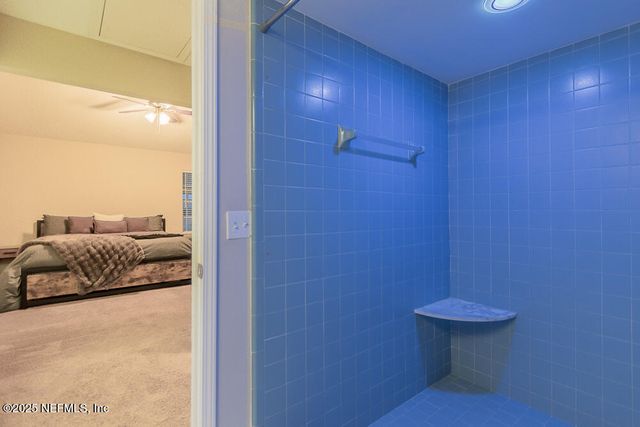 11060 WANDERING OAKS Drive, Jacksonville, FL 32257