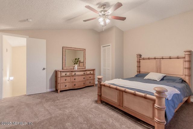 11060 WANDERING OAKS Drive, Jacksonville, FL 32257