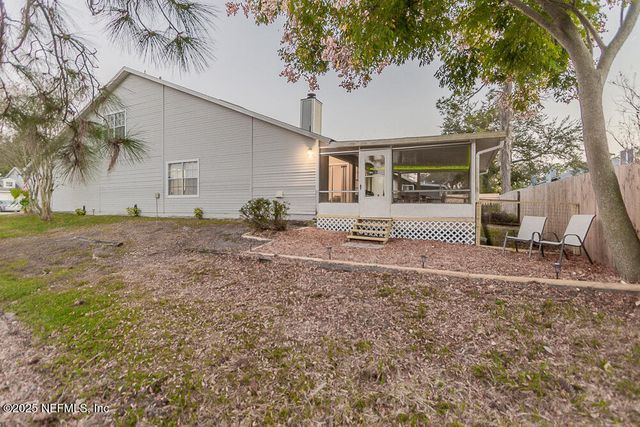 11060 WANDERING OAKS Drive, Jacksonville, FL 32257