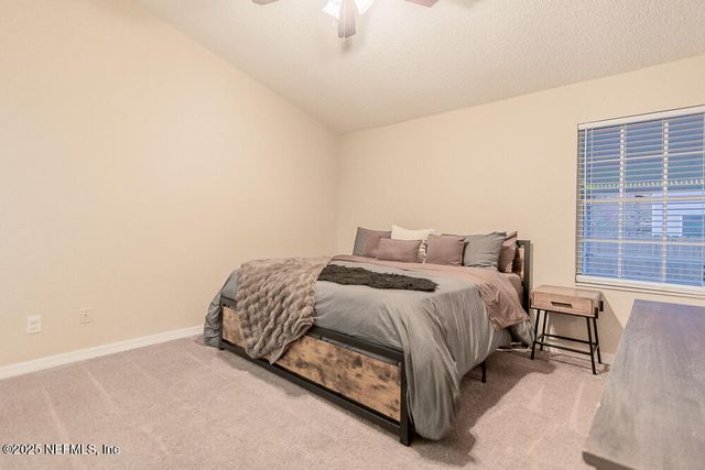 11060 WANDERING OAKS Drive, Jacksonville, FL 32257