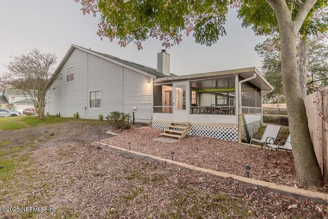 11060 WANDERING OAKS Drive, Jacksonville, FL 32257