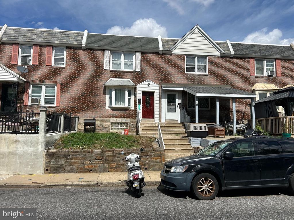 2825 BENNER ST, PHILADELPHIA, PA 19149 — exterior