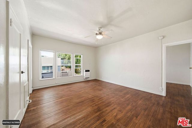 3209 Descanso Drive 35, Los Angeles, CA 90026