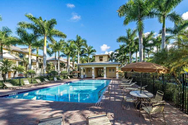 4198 Saint Lukes Lane, Jupiter, FL 33458