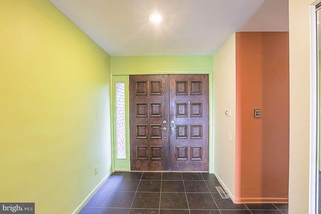 708 OLD CROSSING DR, Baltimore, MD 21208