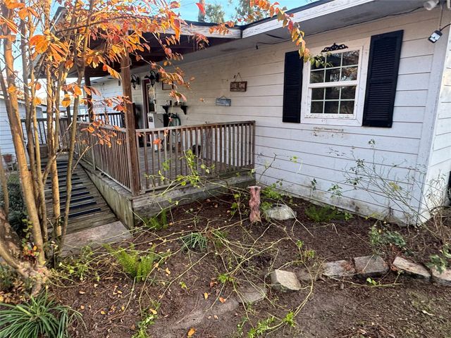 210 Willow Bend, Onalaska, TX 77360