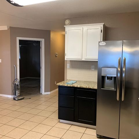 210 Willow Bend, Onalaska, TX 77360