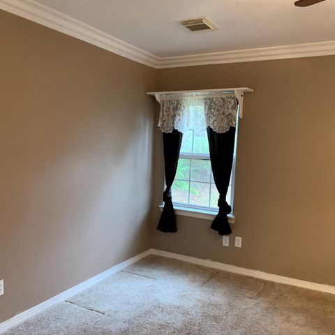 210 Willow Bend, Onalaska, TX 77360