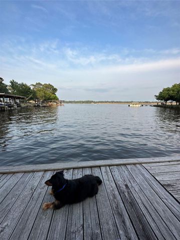 210 Willow Bend, Onalaska, TX 77360