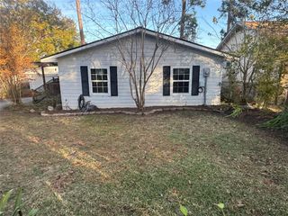 210 Willow Bend, Onalaska, TX 77360