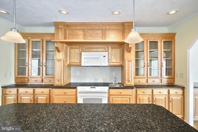 267 RUNAWAY RD, Abbottstown, PA 17301