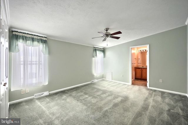 267 RUNAWAY RD, Abbottstown, PA 17301