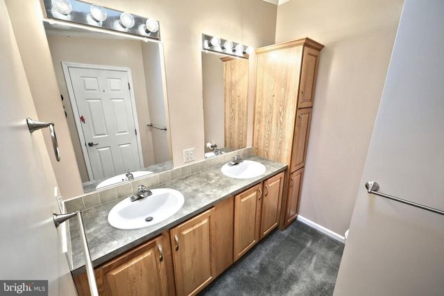 267 RUNAWAY RD, Abbottstown, PA 17301