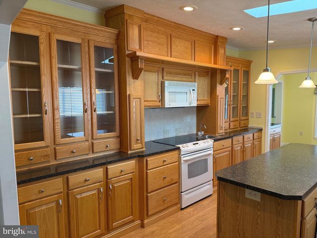 267 RUNAWAY RD, Abbottstown, PA 17301